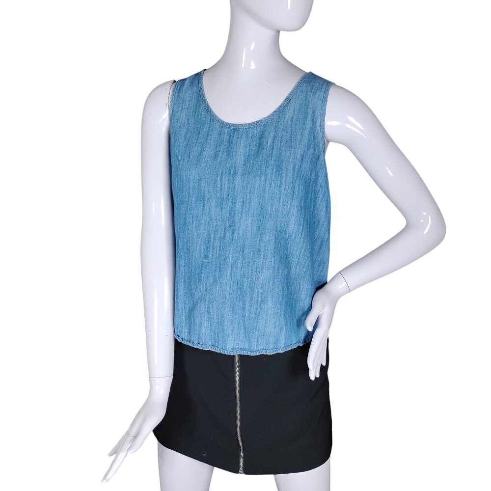 Universal Threads Chambray Top Size Large Blue Sl… - image 2